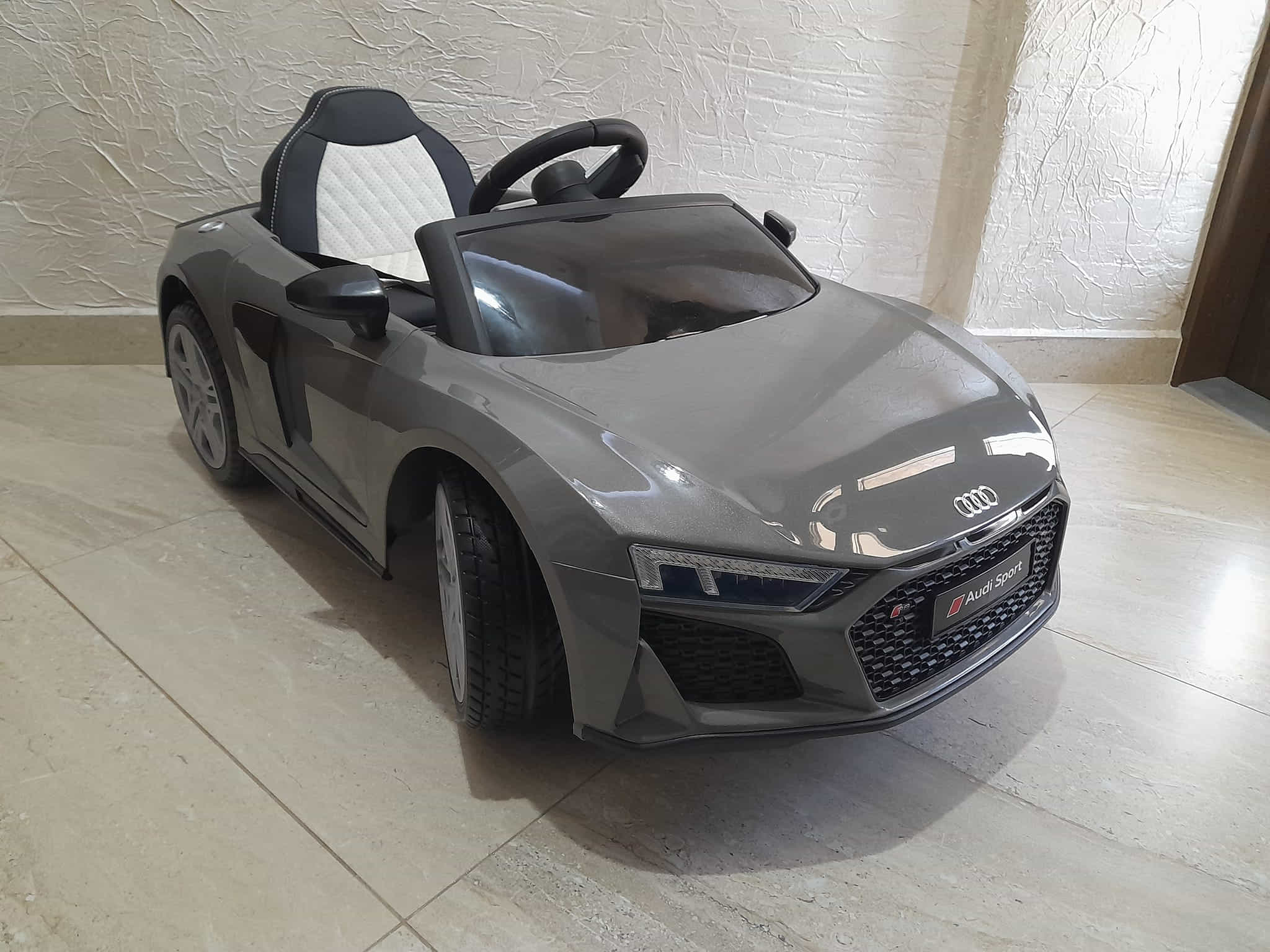 Samochód na akumulator audi r8 sport