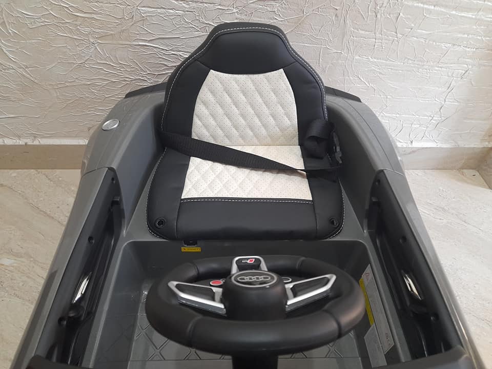 Samochód na akumulator audi r8 sport