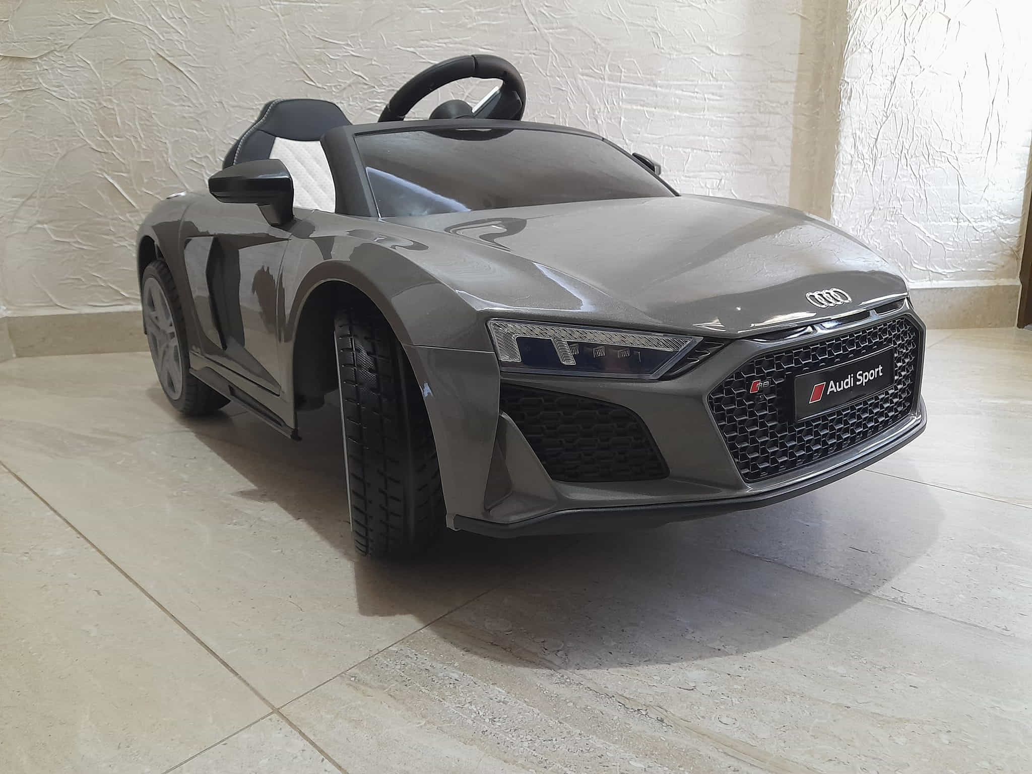 Samochód na akumulator audi r8 sport