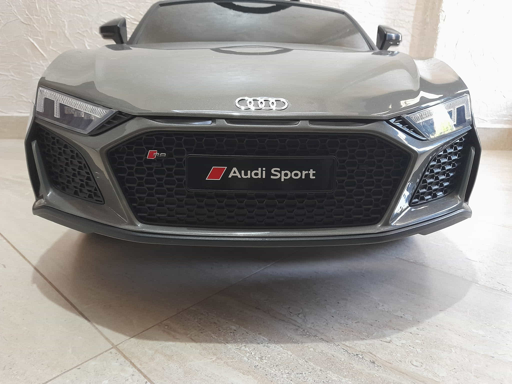 Samochód na akumulator audi r8 sport