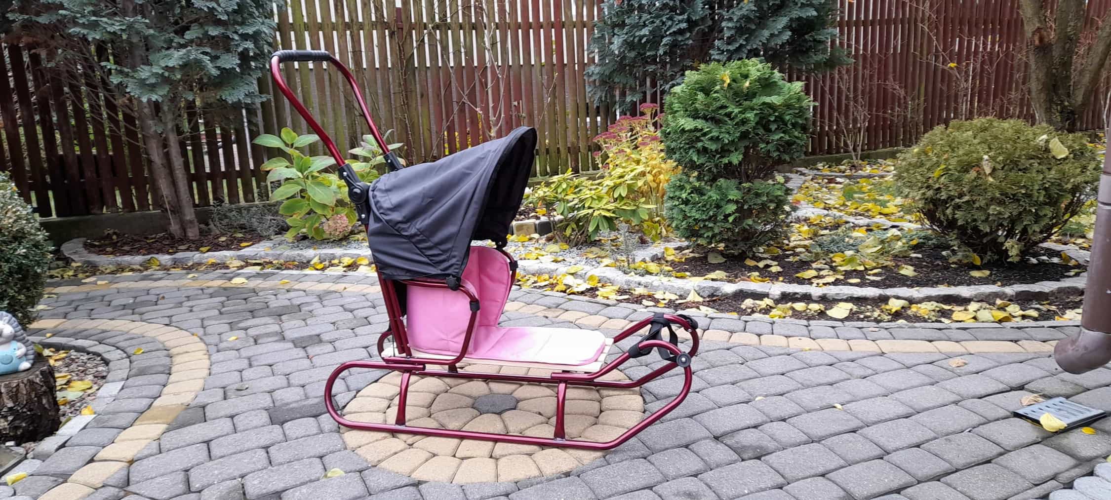 Sanki Z pchaczem daszkiem i śpiworkiem