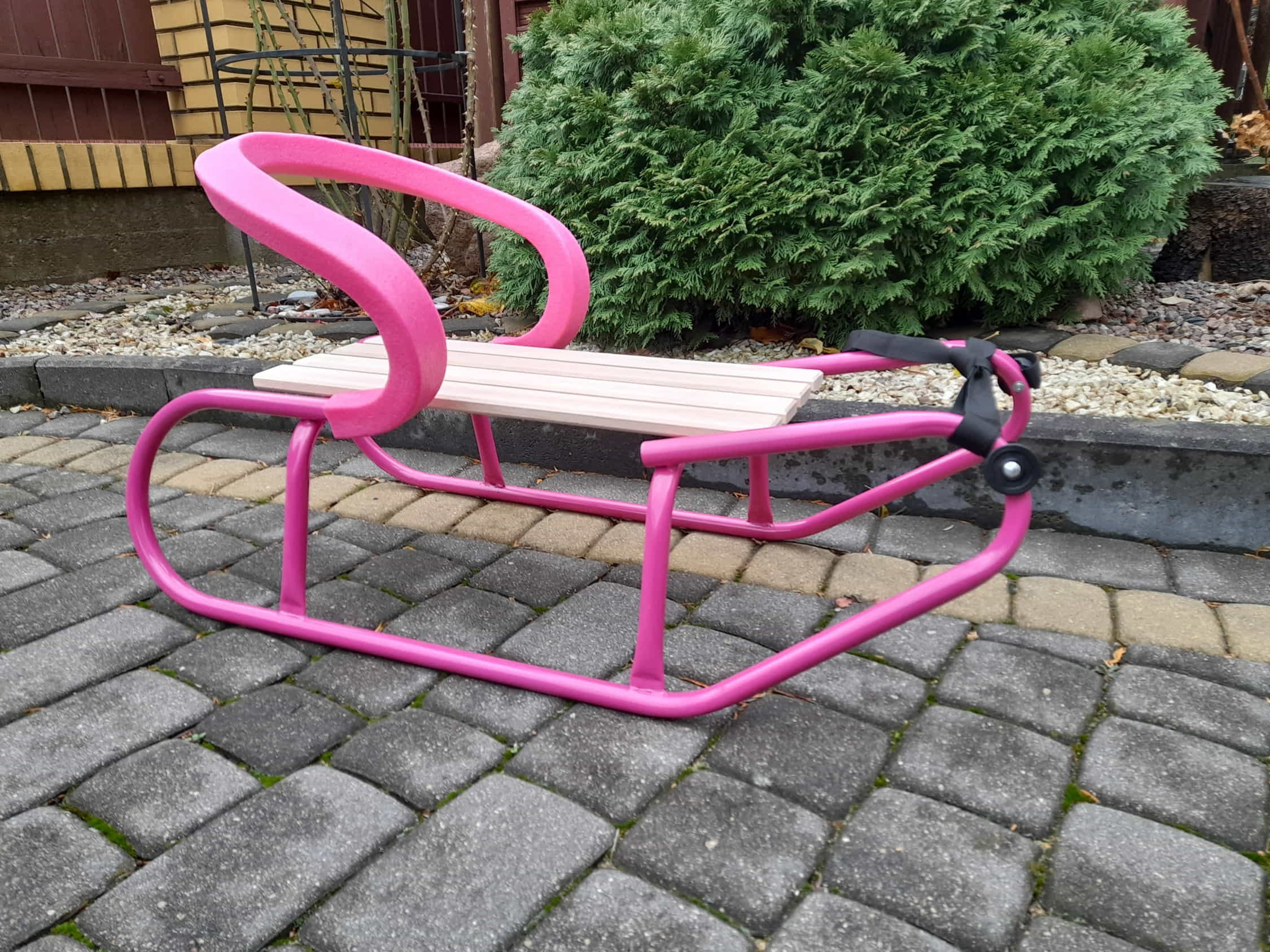 Sanki metalowe z miękkim oparciem SOFT Pink - obrazek 2