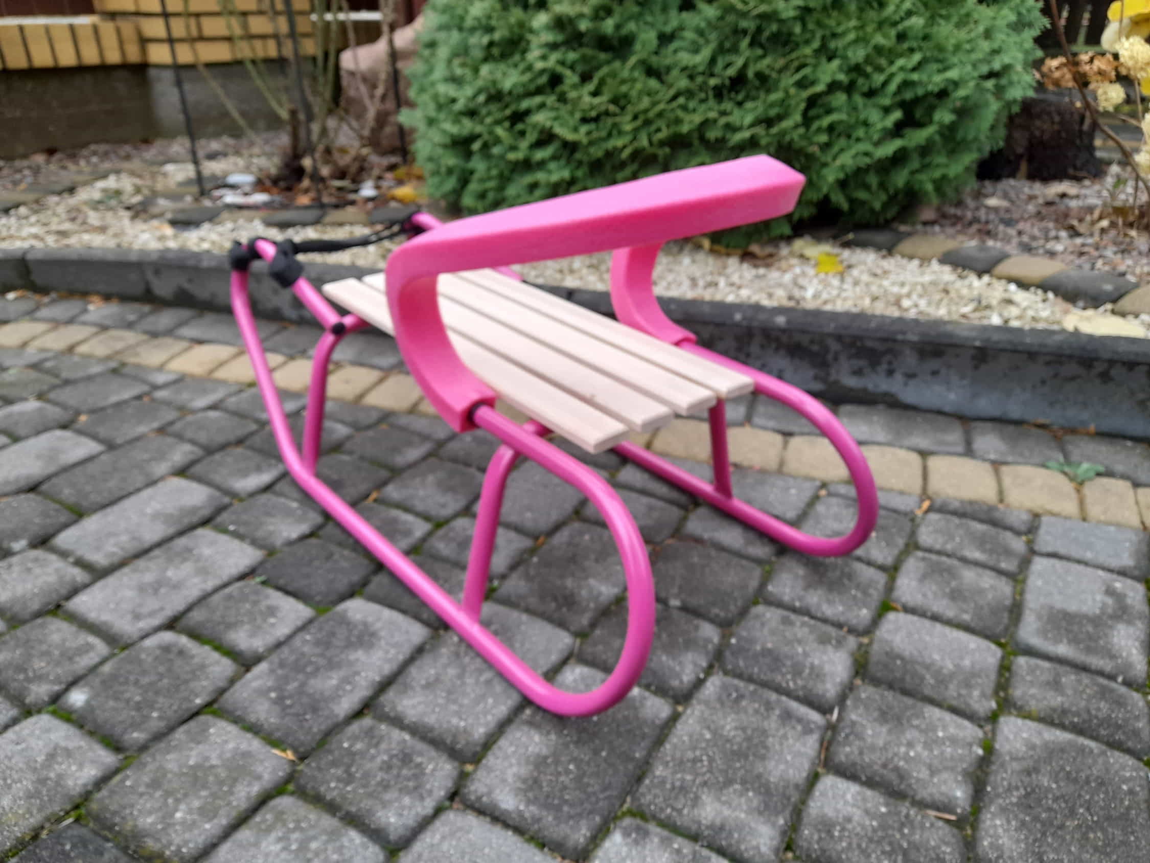 Sanki metalowe z miękkim oparciem SOFT Pink - obrazek 3