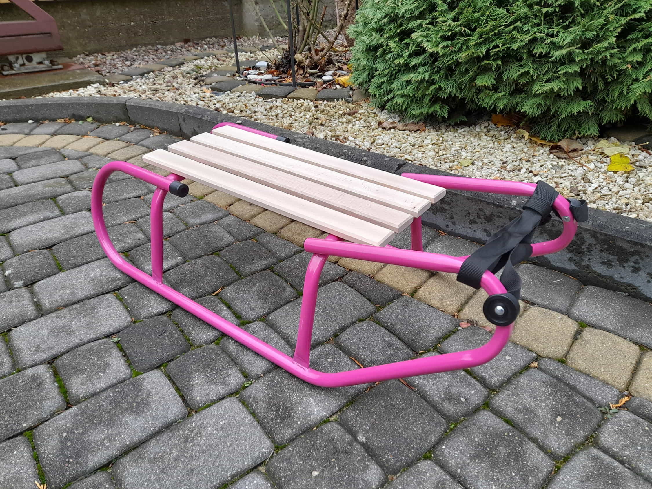 Sanki metalowe z miękkim oparciem SOFT Pink - obrazek 6