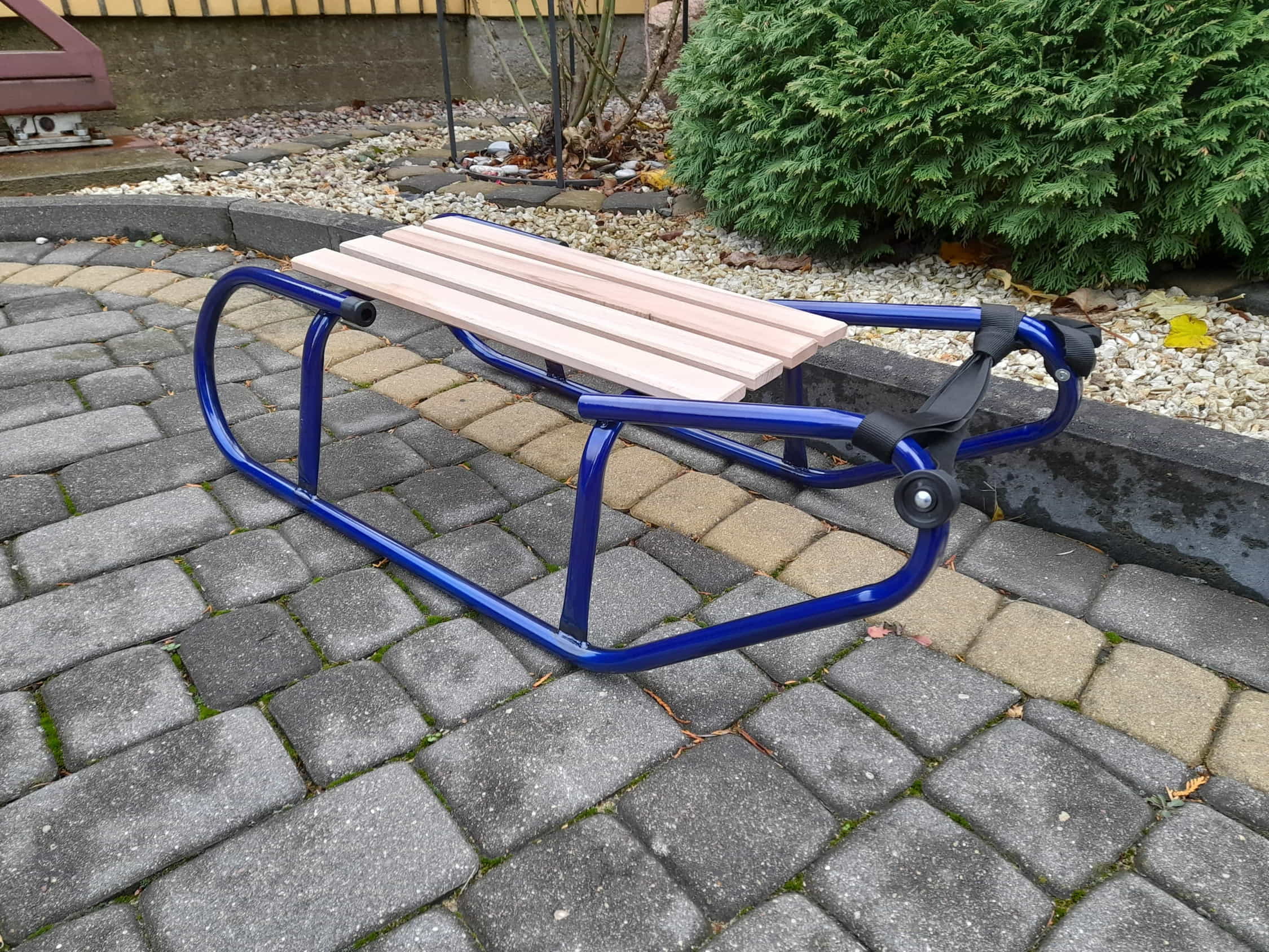 Sanki metalowe z miękkim oparciem SOFT Blue - obrazek 5