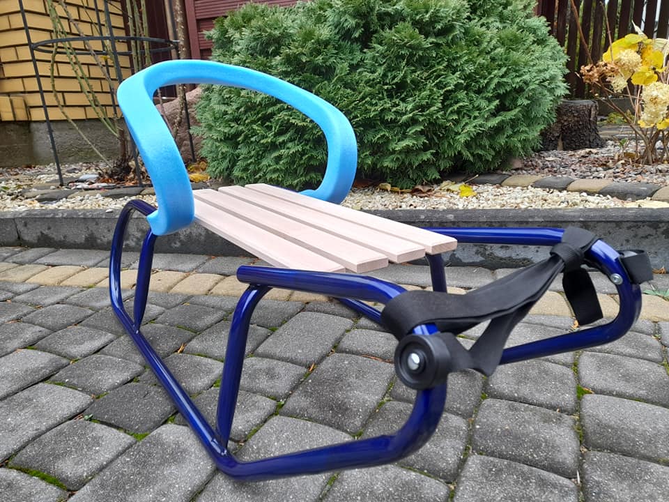 Sanki z miękkim oparciem