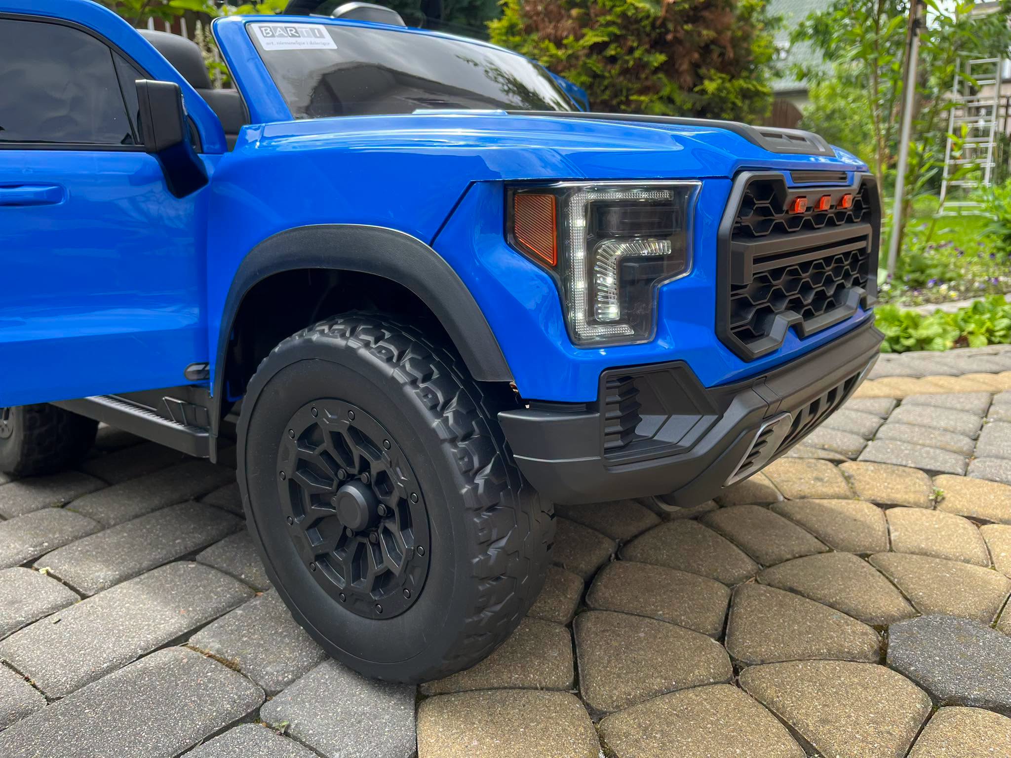 Terenowy autko na akumulator 4x4 PICKUP - obrazek 8